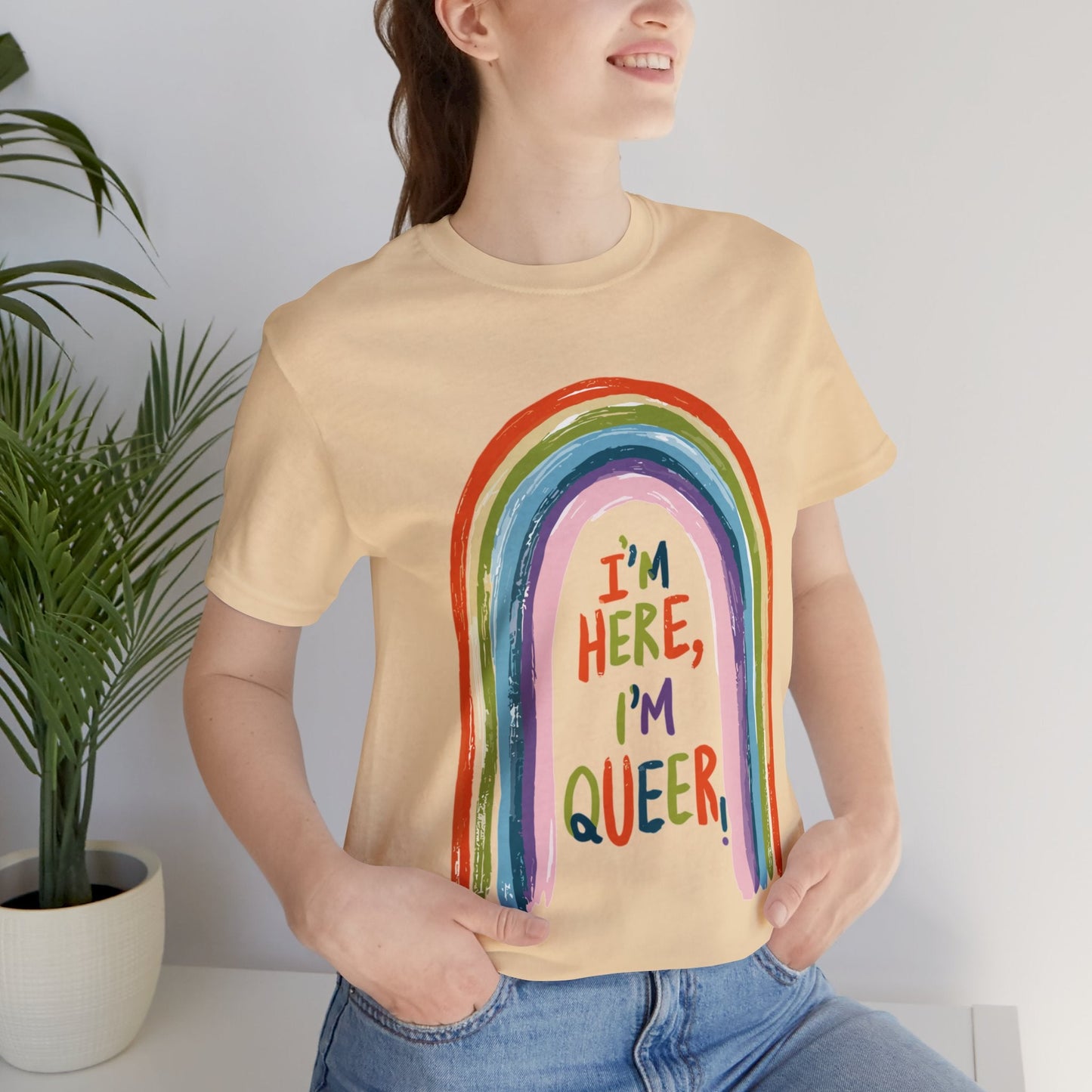 I'm here, I'm queer - Unisex T-shirt - T-Shirt - The Lucky Wombat