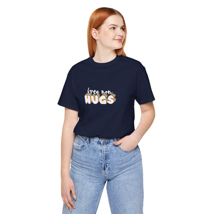 Free Mom Hugs T-shirt - T-Shirt - The Lucky Wombat