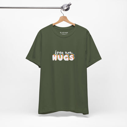 Free Mom Hugs T-shirt - T-Shirt - The Lucky Wombat