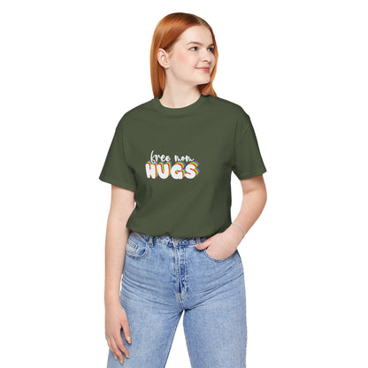 Free Mom Hugs T-shirt - T-Shirt - The Lucky Wombat