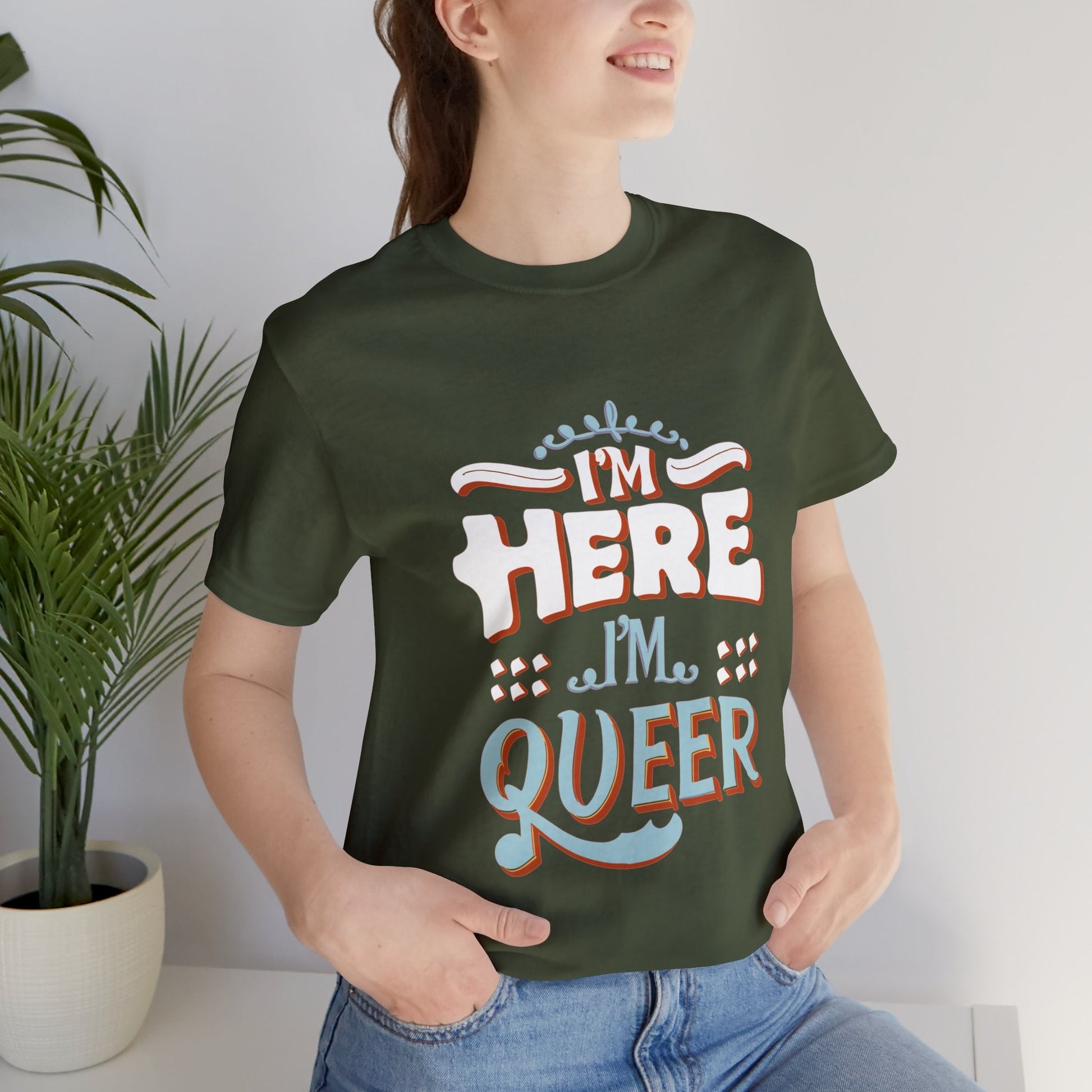 I'm here, I'm queer - Unisex T-shirt - T-Shirt - The Lucky Wombat